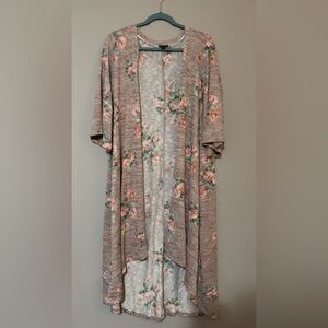 NWOT Torrid Tan Kimono with Pink Floral Design